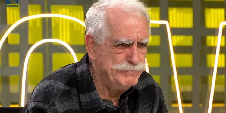 Rrëfimi prekës i ish-ushtarit të UÇK-së që shërbeu si mjek në luftë: Kush është vr@rë… (VIDEO)