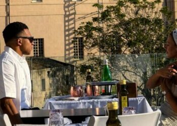 Mbappé shkon për pushime në Sardenja, “shpërthejnë” kritikat ndaj tij në Spanjë