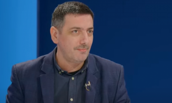 “Kungja, tamël e kifle tash edhe vitra” Syla: Nëse Kosova është kaq e ligë me e shitë votën për 100 euro, le ta shesin
