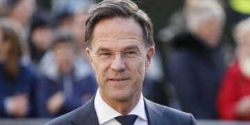 Rutte: Lajm i mirë që po zvogëlojmë praninë e trupave në Kosovë