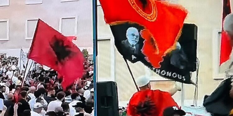 Përdorimi i simboleve të UÇK-së në protestat në Tiranë, reagon OVL-UÇK: Nuk kemi asnjë lidhje me protestën