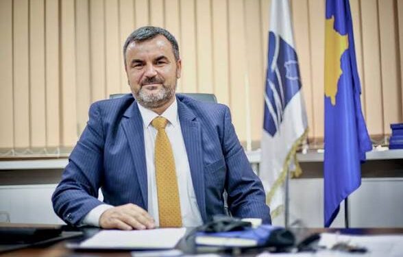 Avokati i Popullit reagon për keqperdorimin e vajzës së mitur nga Albin Kurti në tubimin e Vetëvendosjes
