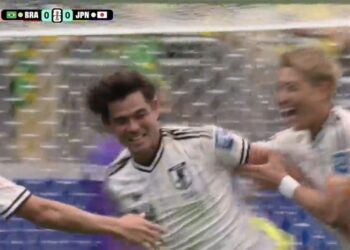 GOOOOL! Japonia shënon ndaj Brazilit në Kupën e Botës