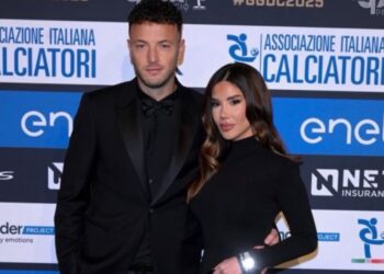 Amir Rrahmani i propozon martesë të dashurës, ajo thotë “PO”