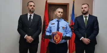 Vrasja e policit në Shqipëri, del në konferenë drejtori i policisë: Ishin 40 forca në vendngjarje, kam urdhëruar hetime për operacionin