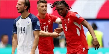 Xhaka shkëlqen në Kupën e Botës, “Mirror” e përfshin në formacionin më të mirë