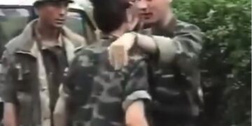 Limaj poston video nga koha e luftës me Tahir Sinanin: Mos prekni themelet e lirisë për interesa e përplasje ditore