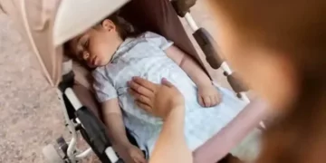 Kujdes, ky gabim i thjeshtë në vapë mund të rrezikojë jetën e fëmijës tënd