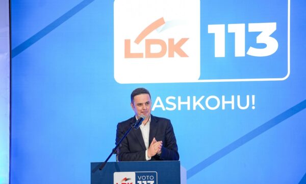 Abdixhiku: Mitrovica ka mbajtur shumë mbi supe ndër vite, meriton më shumë vëmendje, investim e përkushtim