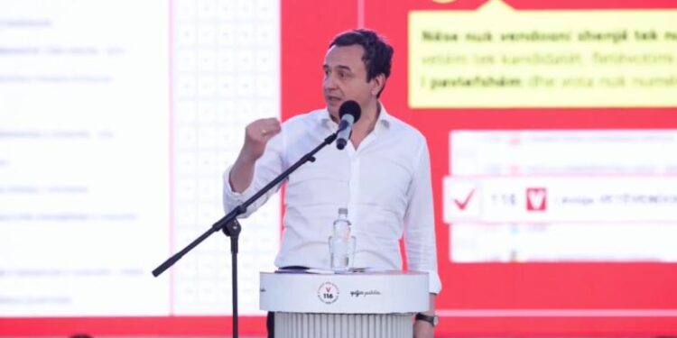 Kurti mban tubim në Gjakovë