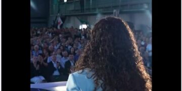 “Faleminderit nga zemra, Istog!” – Vjosa Osmani publikon pamje nga tubimi i djeshëm