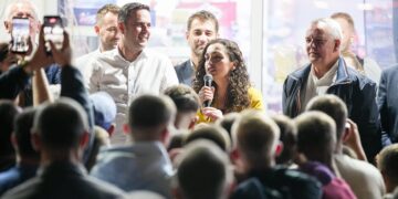 Takim madhështor i Vjosa Osmanit në Dobrajë të Madhe të Lipjanit