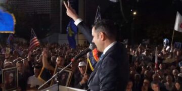 Abdixhiku përsërit zotimin në tubimin mbyllës: Pagat dhe pensionet do të rriten, familjet do të mbrohen e rinia do të punësohet