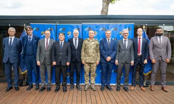 Ulutas takon përfaqësuesit e QUINT’it, flasin për sigurinë në rajon: U riafirmua përkushtimi i KFOR’it për mjedis të sigurt e të qetë