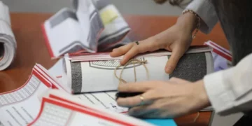 KQZ del me detaje për votat me postë, tregon sa janë numëruar e sa janë anuluar në procesin e verifikimit