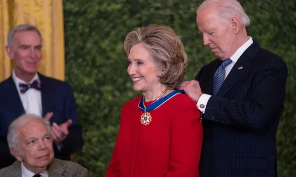 Hillary Clinton: Joe Biden bëri një gabim të tmerrshëm duke kandiduar, kushdo tjetër do ta kishte mundur Donald Trumpin
