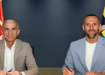 Muriqi pasi nënshkroi me Fenerbaçen: Nuk do të hezitoj kurrë të luftoj për këtë fanellë