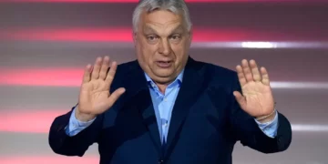 Presidenti hungarez nënshkroi ligjin, Orban nuk mund të bëhet më kurrë kryeministër