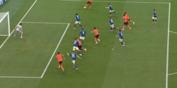 Holanda vazhdon shkëlqimin, shënon edhe golin e tretë