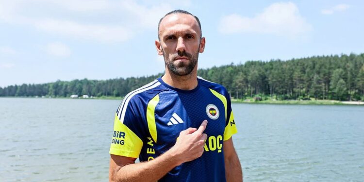 Muriqi shihet emocional pas rikthimit të Fenerbahçe