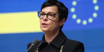Komisionerja për zgjerim: Shqipëria e Mali i Zi në BE më 2029