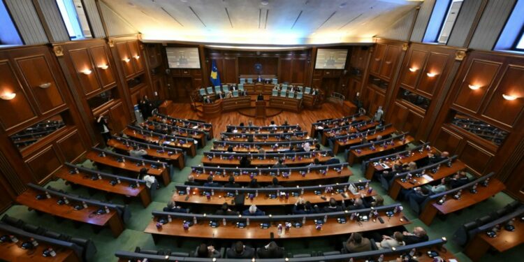 100 deputetët shqiptarë që kanë siguruar deri më tani ulëse në Kuvendin e Kosovës