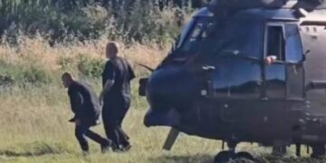 Rama lë Samitin në Tivat, zbret me helikopter në Vlorë për takimin me banorët e Zvërnecit
