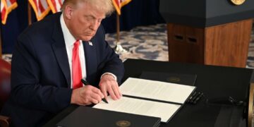 Trump nënshkruan vazhdimin e gjendjes së jashtëzakonshme në Ballkanin Perëndimor, përfshihet edhe Kosova