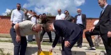 U tallën me të, Armend Muja fshin videon ku u tregua fort ceremonial me Bulliqin për hapjen e ‘vades’
