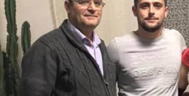 Po pastronin veturën në oborrin e shtëpisë, detaje nga tragjedia në Deçan ku vdiqën babë e bir