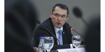 Gecaj i reagon Mihalit: Përparim Rama është rreziku i VV’së, ua prish gjumin e rehatinë