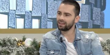 Besnik Qaka këndoi në dasmën e Dua Lipës: Të huajt u mahnitën me muzikën shqipe
