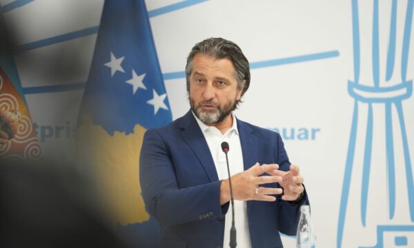 “Për koncert po, për tjerat jo”, Përparim Rama s’flet për zhvillimet brenda LDK’së