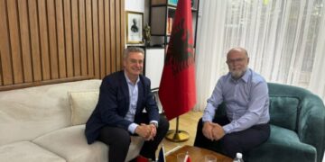 Malaj takon Hargreaves, flasin për zhvillimet politike në Kosovë: Është urgjente krijimi i institucioneve