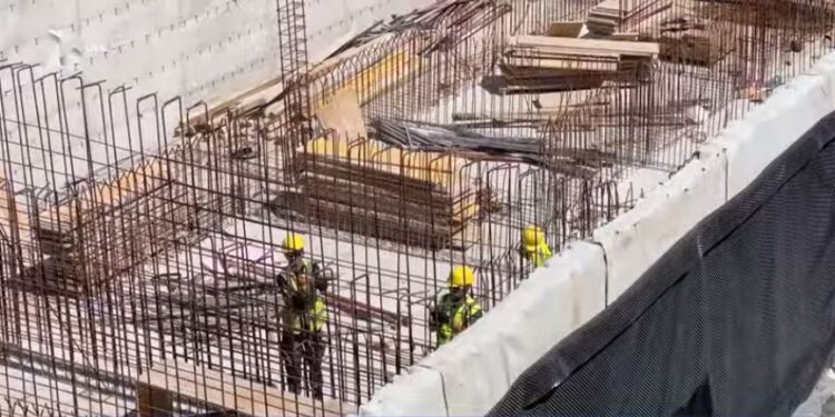 Ngritja e temperaturave, a do të rikthehet vendimi që kufizon orarin e punës?