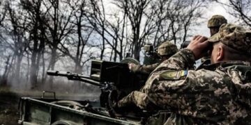 Finlanda ngre alarmin: Po vijnë 100 mijë ushtarë rus në kufi, në rrezik dhe Norvegjia