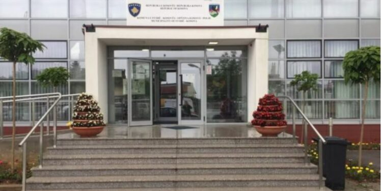 136 punëtorë në ofertë, 148 në terren- parregullsia që gjeti auditori në Fushë Kosovë