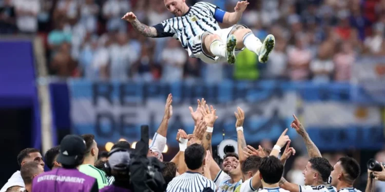 Superformacioni i Botërorit/ Nga Messi te Haaland e Mbappe, yjet që po dominojnë Amerikën
