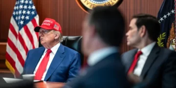 Trump i vendos afat të ri Iranit: Deri nesër në orën 08:00 për marrëveshje, më pas “nuk do të ketë ura dhe stacione”