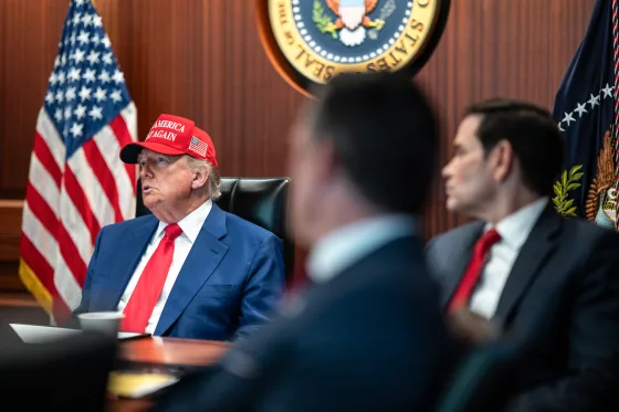 Trump i vendos afat të ri Iranit: Deri nesër në orën 08:00 për marrëveshje, më pas “nuk do të ketë ura dhe stacione”