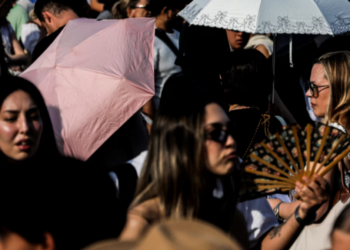 CNN: Në vapë rekord, një botë që po ngrohet është bërë e varur nga Kina për të qëndruar e freskët