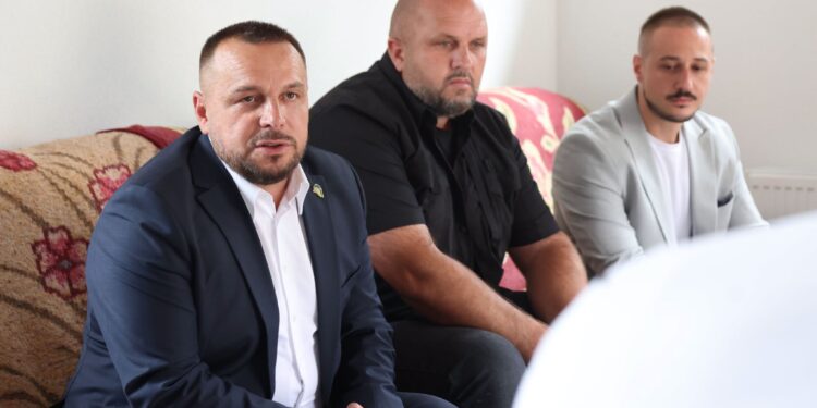 FSK-ja u angazhua në gjetjen e trupit të tij në Batllavë, Maqedonci viziton familjen e Lirimit Ruhanit