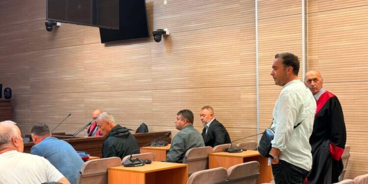 Sami Lushtaku dhe 7 të akuzuarit e tjerë para gjykatës, pritet të japin fjalët përfundimtare në rastin “Drenica 1”