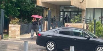 Blerta Deliu-Kodra dorëzon kallëzim në Prokurorinë Speciale për profilin “Lule Gjeli”