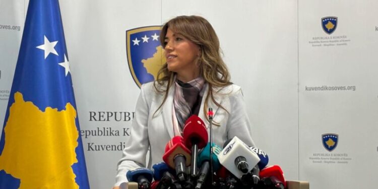Haxhiu e quan lajm të mirë Kuvendin e LDK-së: Tani mund të vazhdojnë takimet