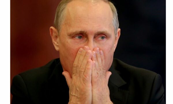 WSJ: Kina po përgatitet për ndryshim regjimi në Rusi