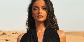 Oriola sjell një set të ri fotografik me bikini
