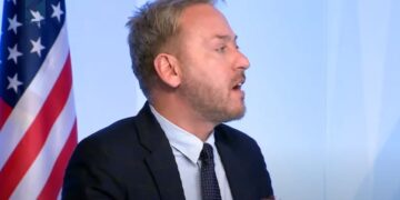Deda thirrje liderëve: Të mos bëhemi gazi i botës që s’dijmë të formojmë institucione