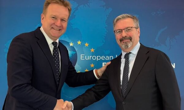 Kryenegociatori Bajrami reagon pas deklaratave të Vuçiqit: S’mund të ketë dialog kredibil nëse njëra palë ka pretendime territorial