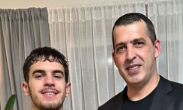 Babai i të riut që u vra në Suedi: U prehsh në paqe djali jem, babi të do të shumë